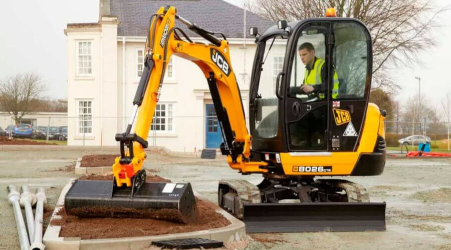 Mini Digger Hire For Trade & DIY