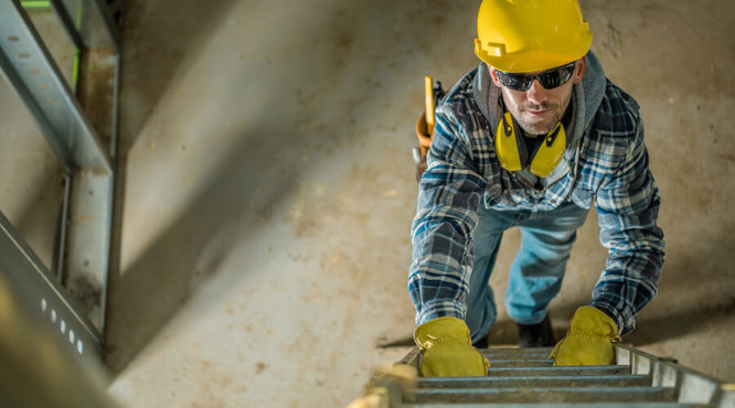 How To Use  A Ladder Safely